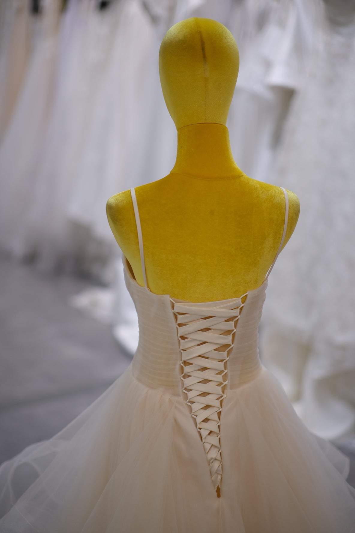 BG-WED-AME-10080 WEDDING GOWN LUX FABRIC PLAIN WITH PLEATED SIZE XS BUST 78-82 WAIST 64-66