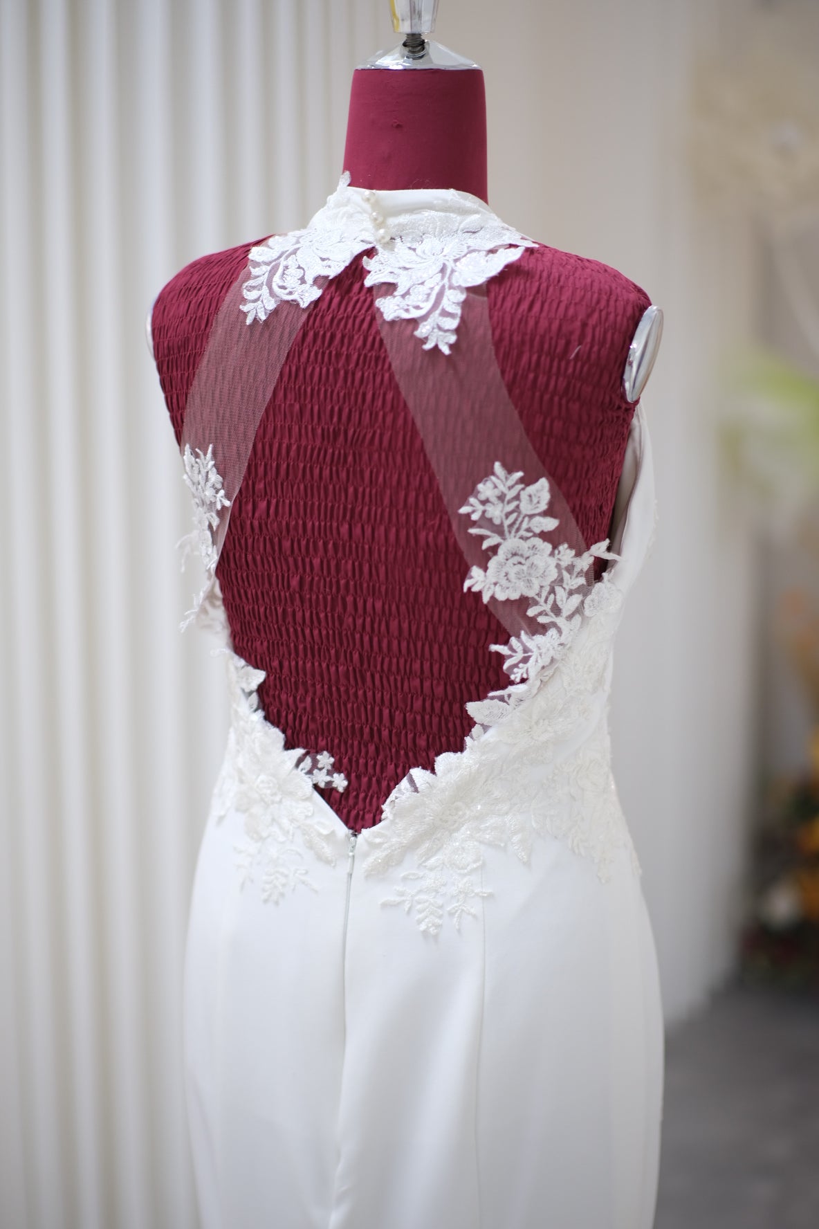 BG-WED-AME-10082 WEDDING GOWN LUX FABRIC HALF LACE SIZE M BUST 85 WAIST 68