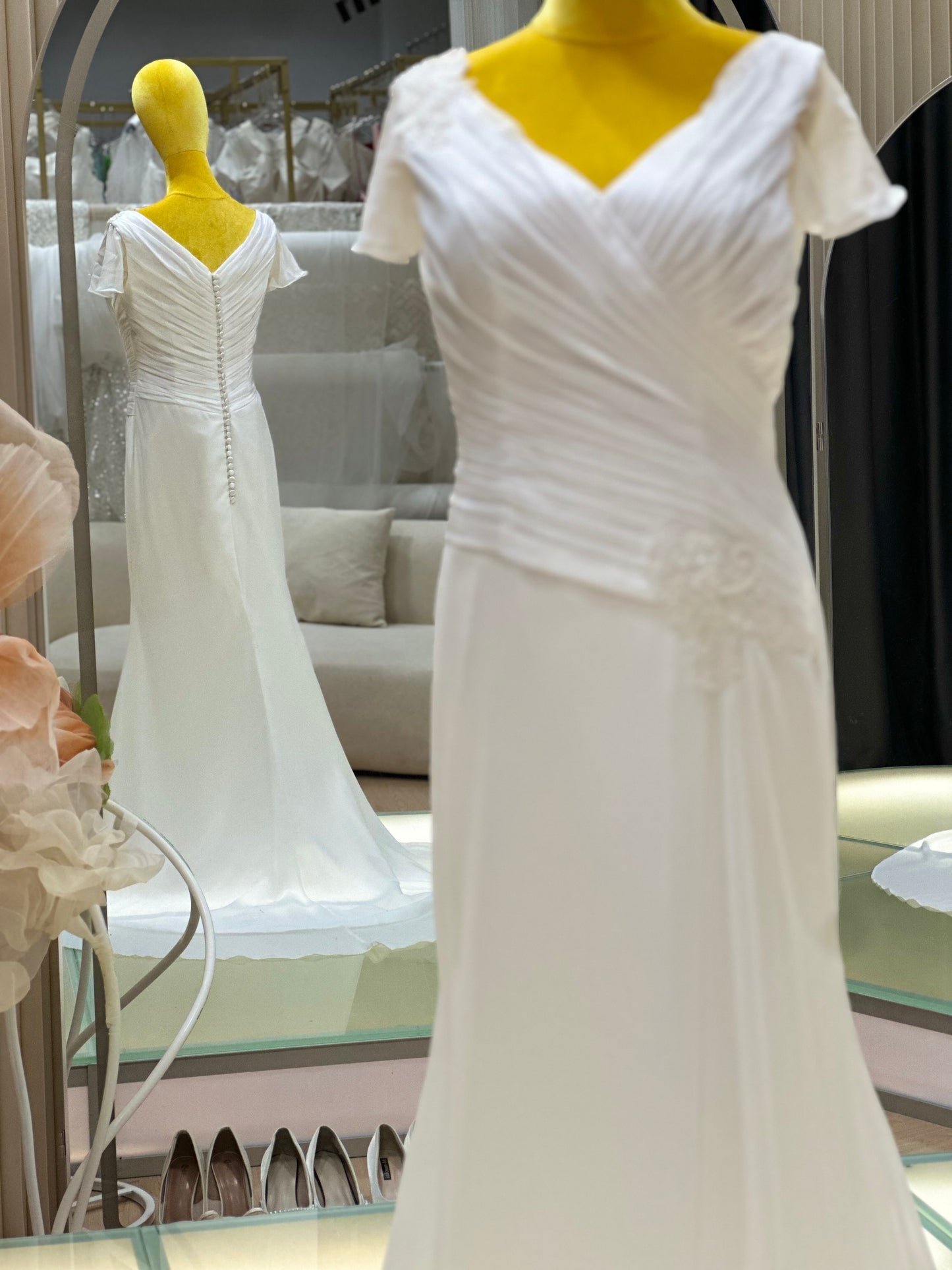 BG-WED-AME-10120 WEDDING GOWN FABRIC PLAIN WITH PLEATED SIZE 3XL BUST 99 WAIST 81