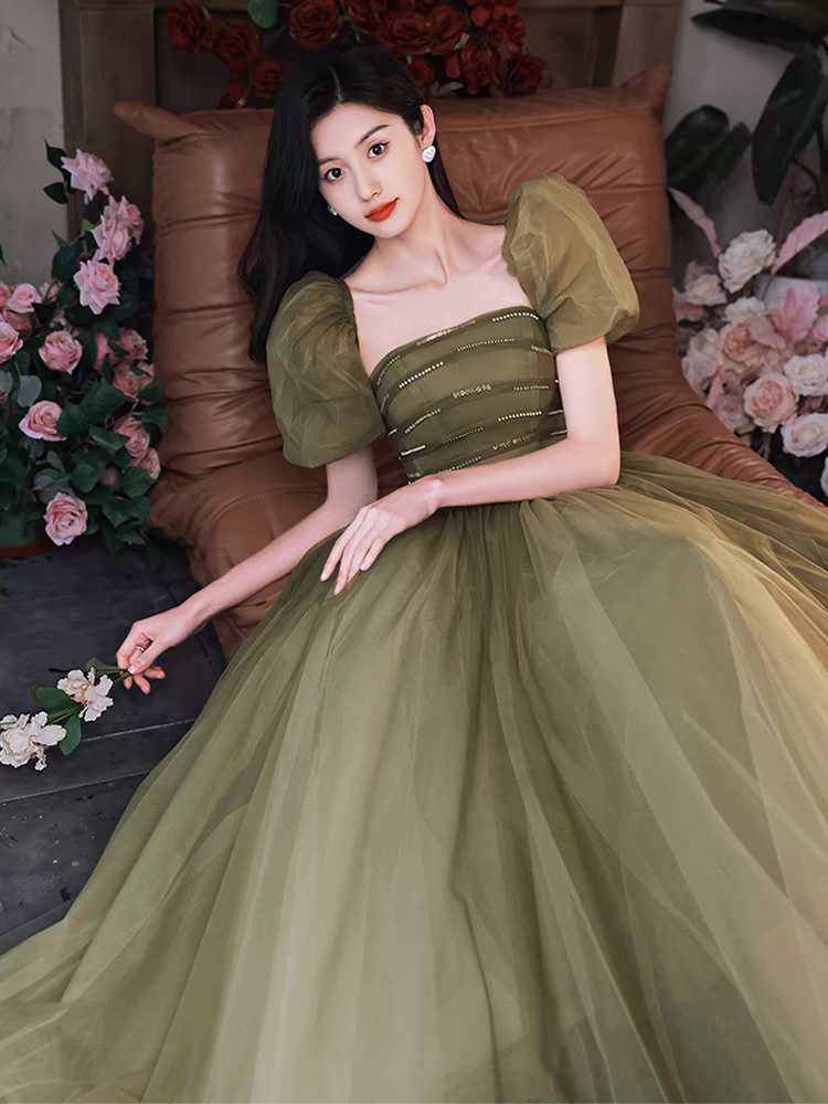 EG-SALE-AME-00181 Forest style evening dress for women light luxury high-end fairytale aesthetic olive green tone, puff sleeves, and flowing tulle skirt