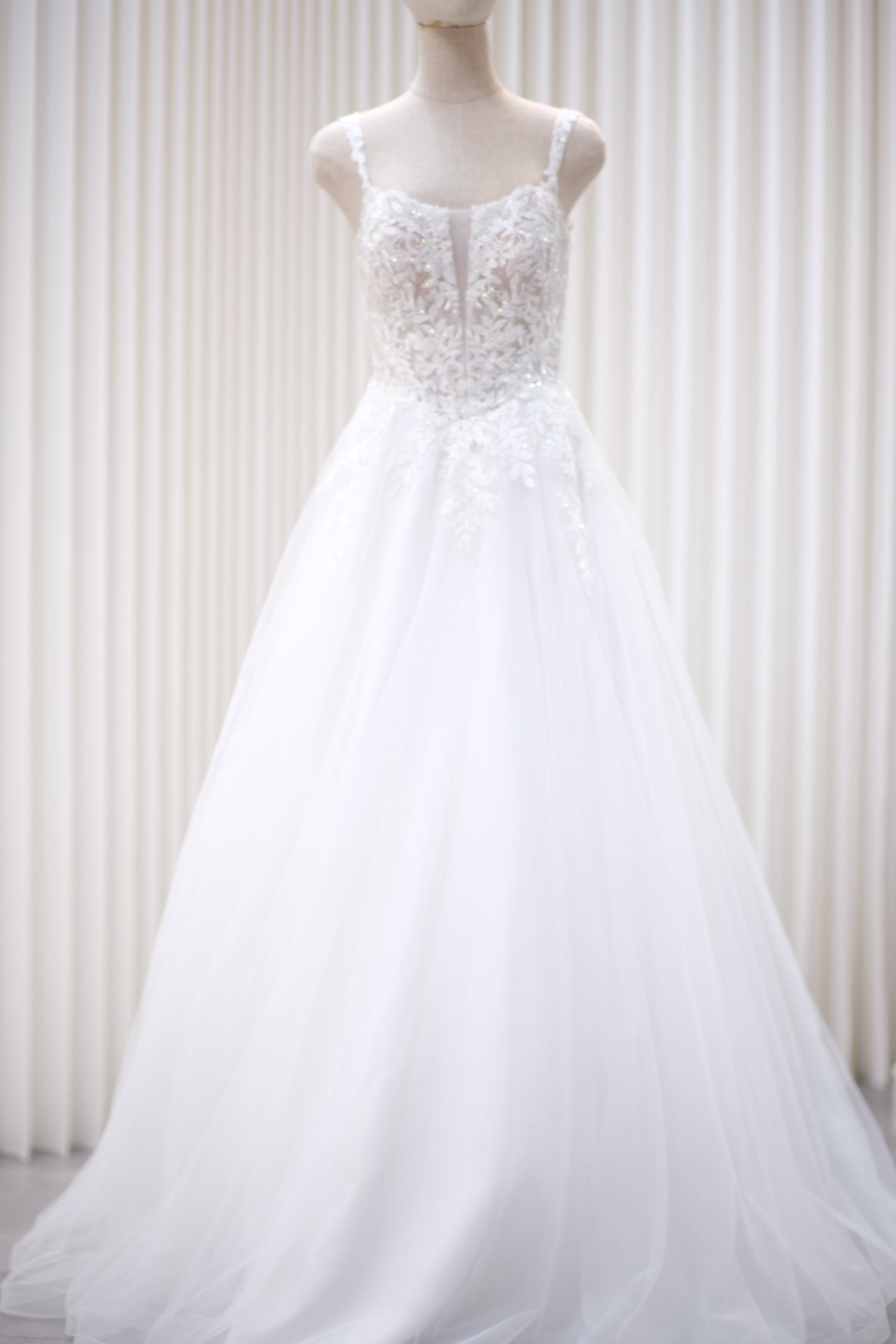 Wedding bridal premium fabric half aplique lace with beaded