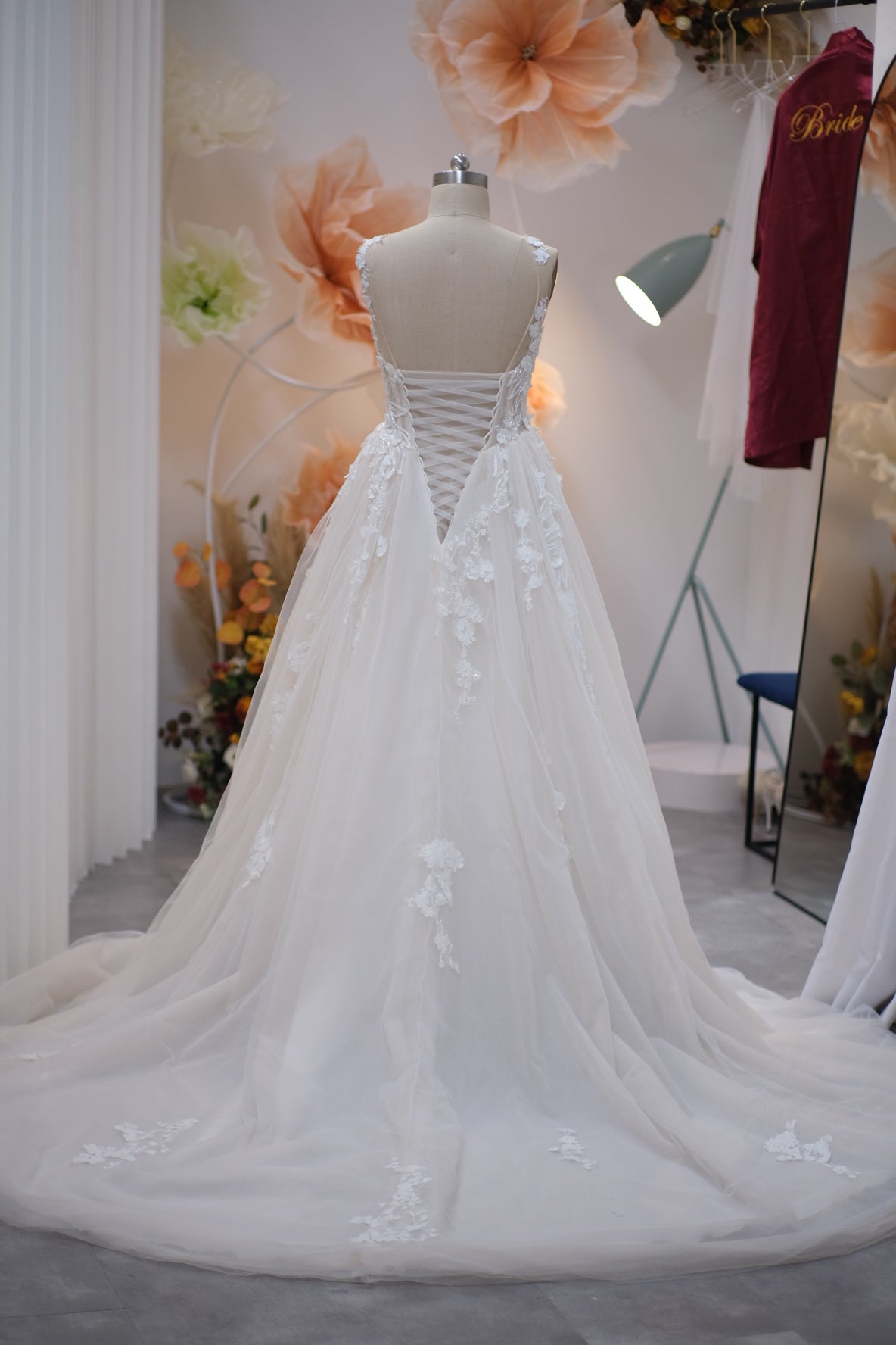 BG-WED-AME-10055 WEDDING GOWN LUX FABRIC FULL Applique LACE WITH BEADED SIZE L BUST 86-90 WAIST 70-72