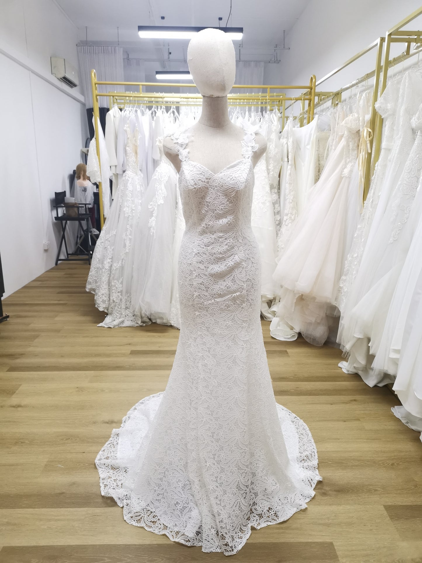 Wedding Bridal Gown R-0440