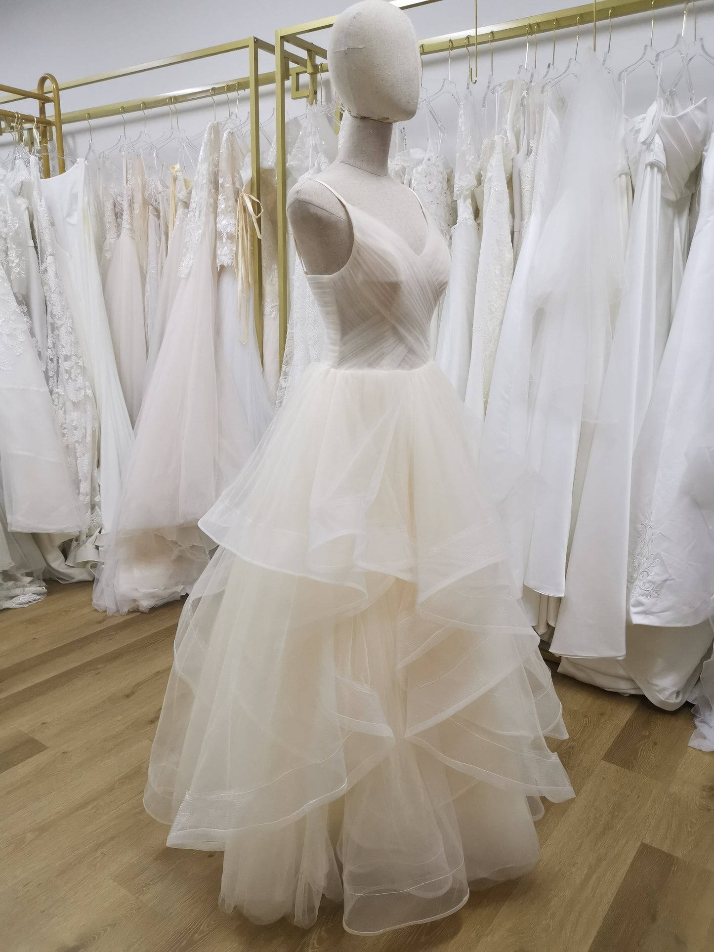 Wedding bridal gown R-0441