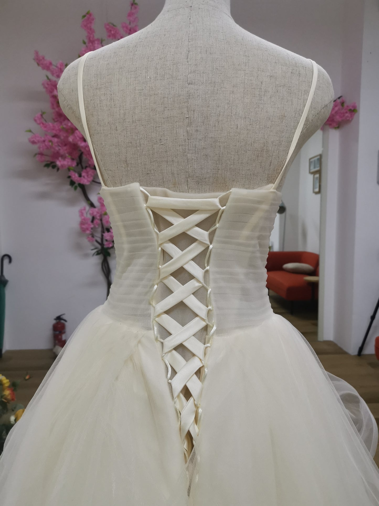 Wedding bridal gown R-0441