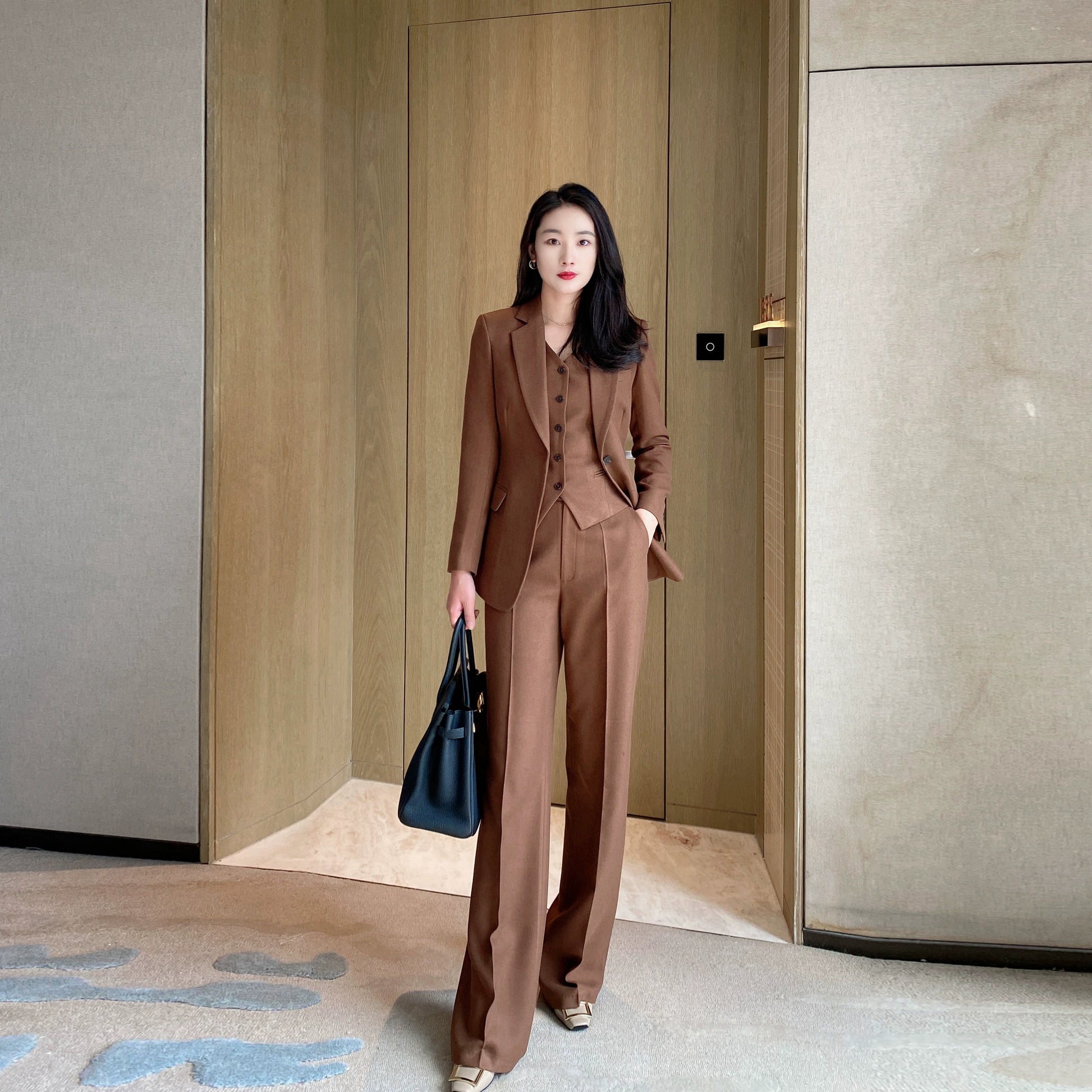 Elegant Winter Classic 3‑Piece Suit Set – Iron Brown Jacket, Vest & Trousers