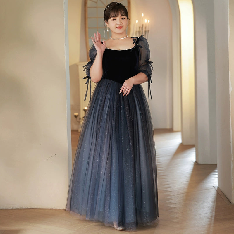 Elegant Piano Performance Costume