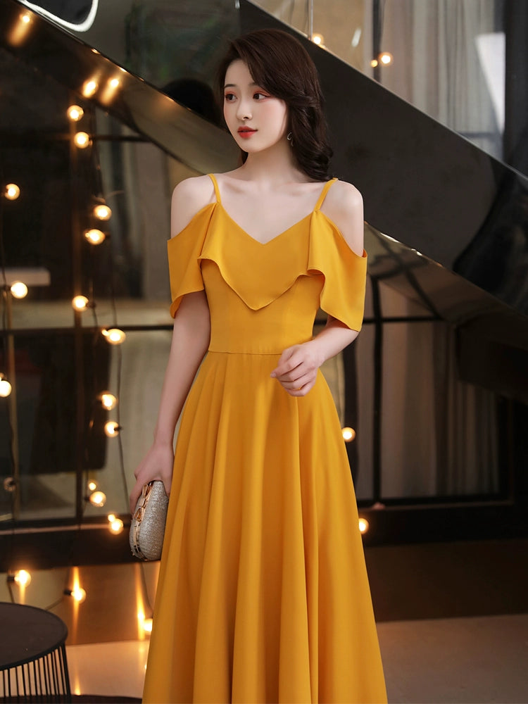 Bridesmaid Dress Simple Cut Bright Catchy Style