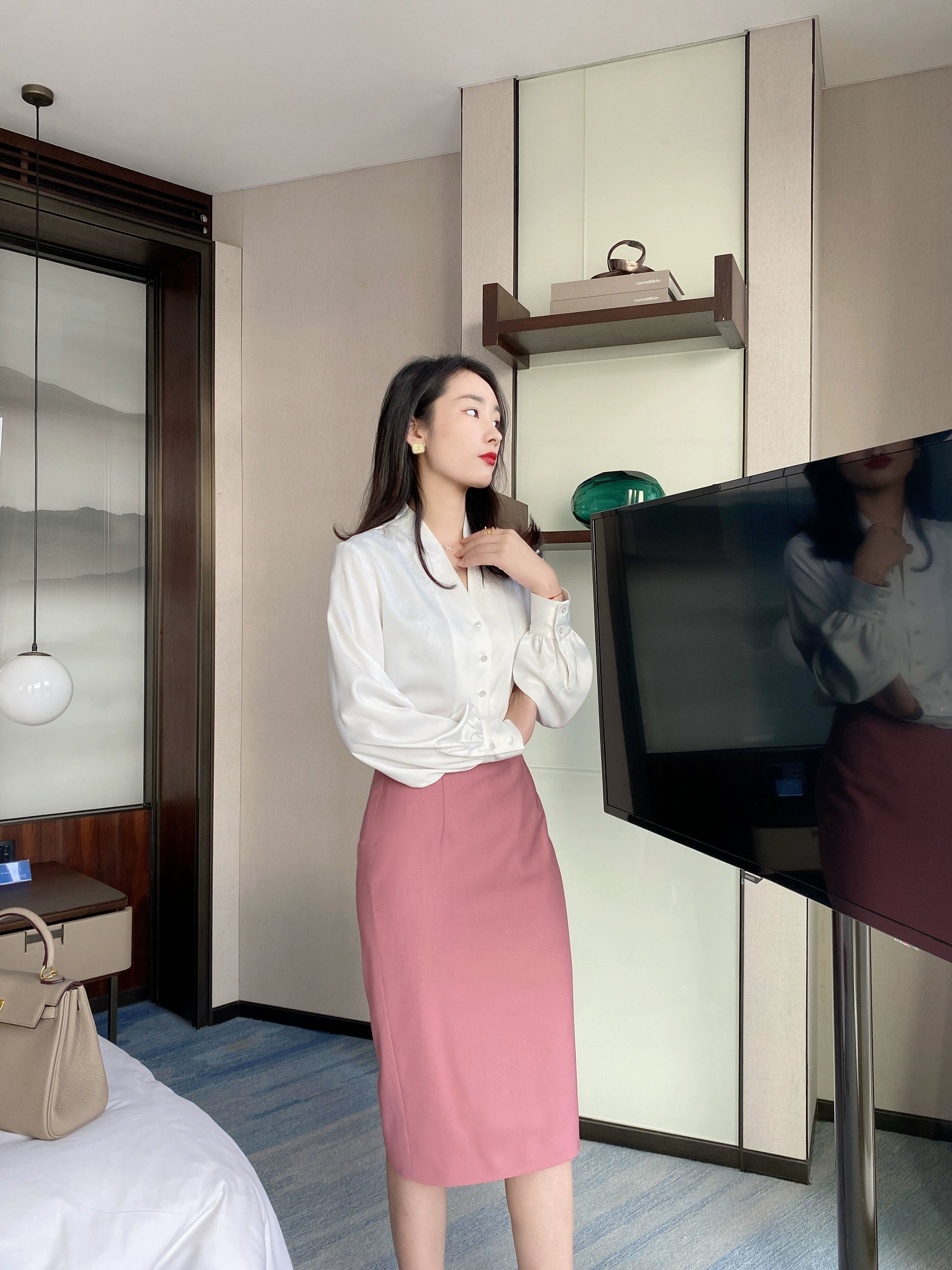 Elegant White V-Neck Loose Fit Summer Shirt for Women