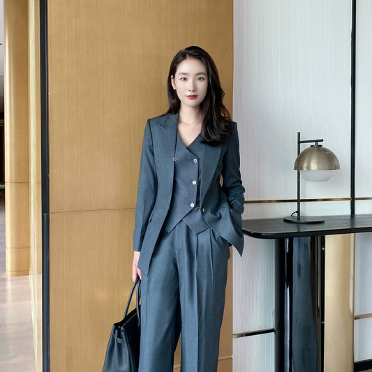 Dark Gray Slim Fit Wool 3-Piece Women's Suit Set