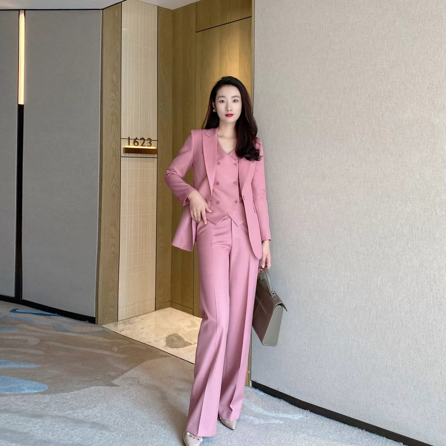 Rose Pink Professional Three-Piece Women's Suit with High-Waist Pants