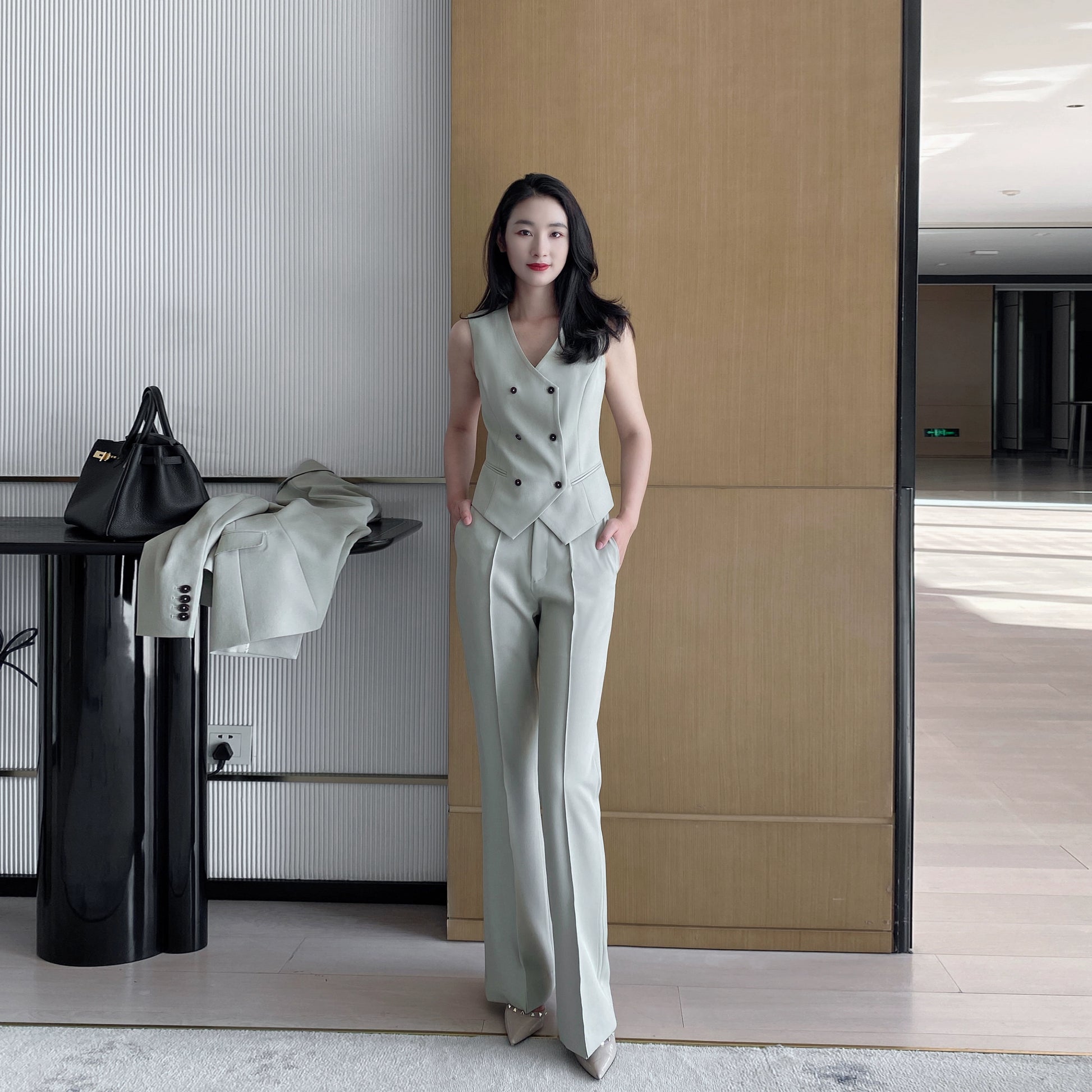 Elegant Khaki Women's Three-Piece Suit with Jacket Vest Flared Trousers