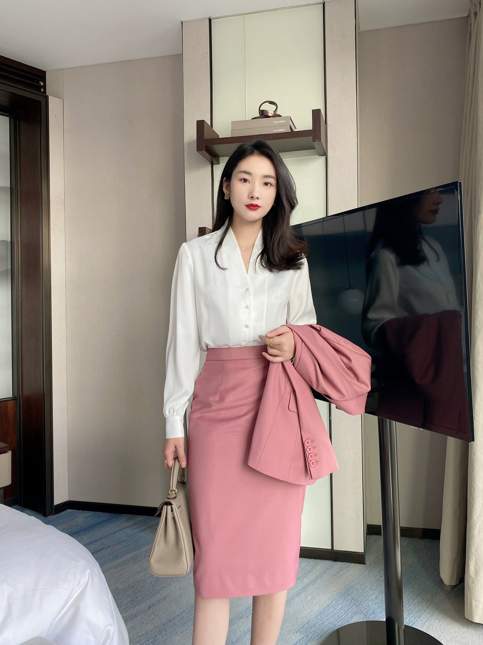 Elegant White V-Neck Loose Fit Summer Shirt for Women