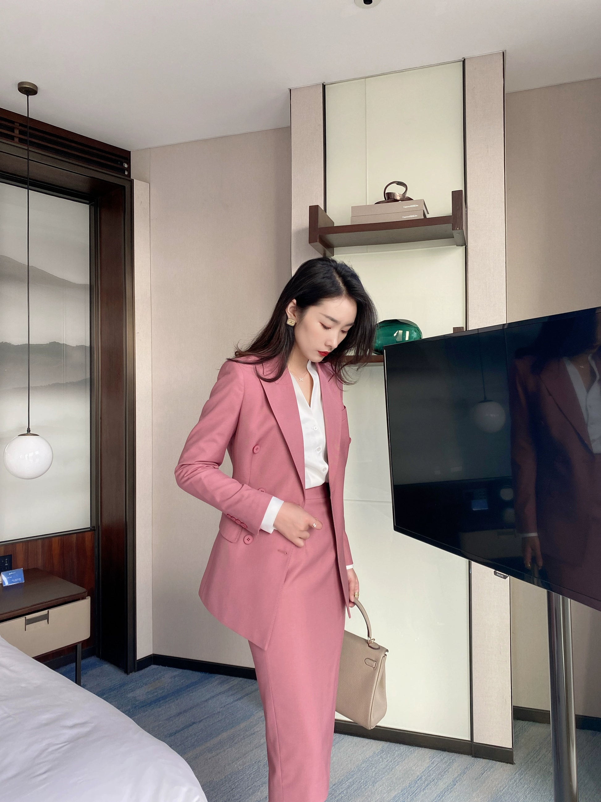 Elegant Dry Rose Powder Women's Suit Jacket & Skirt Set