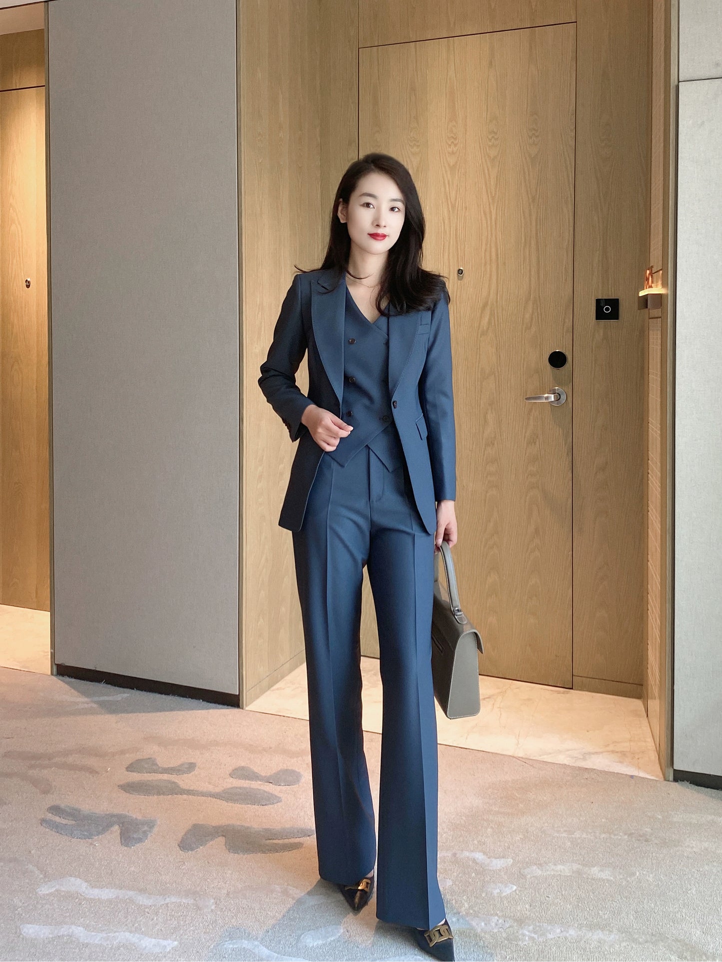 Elegant Dan Qing Three-Piece Women's Suit Set Jacket Vest Trousers
