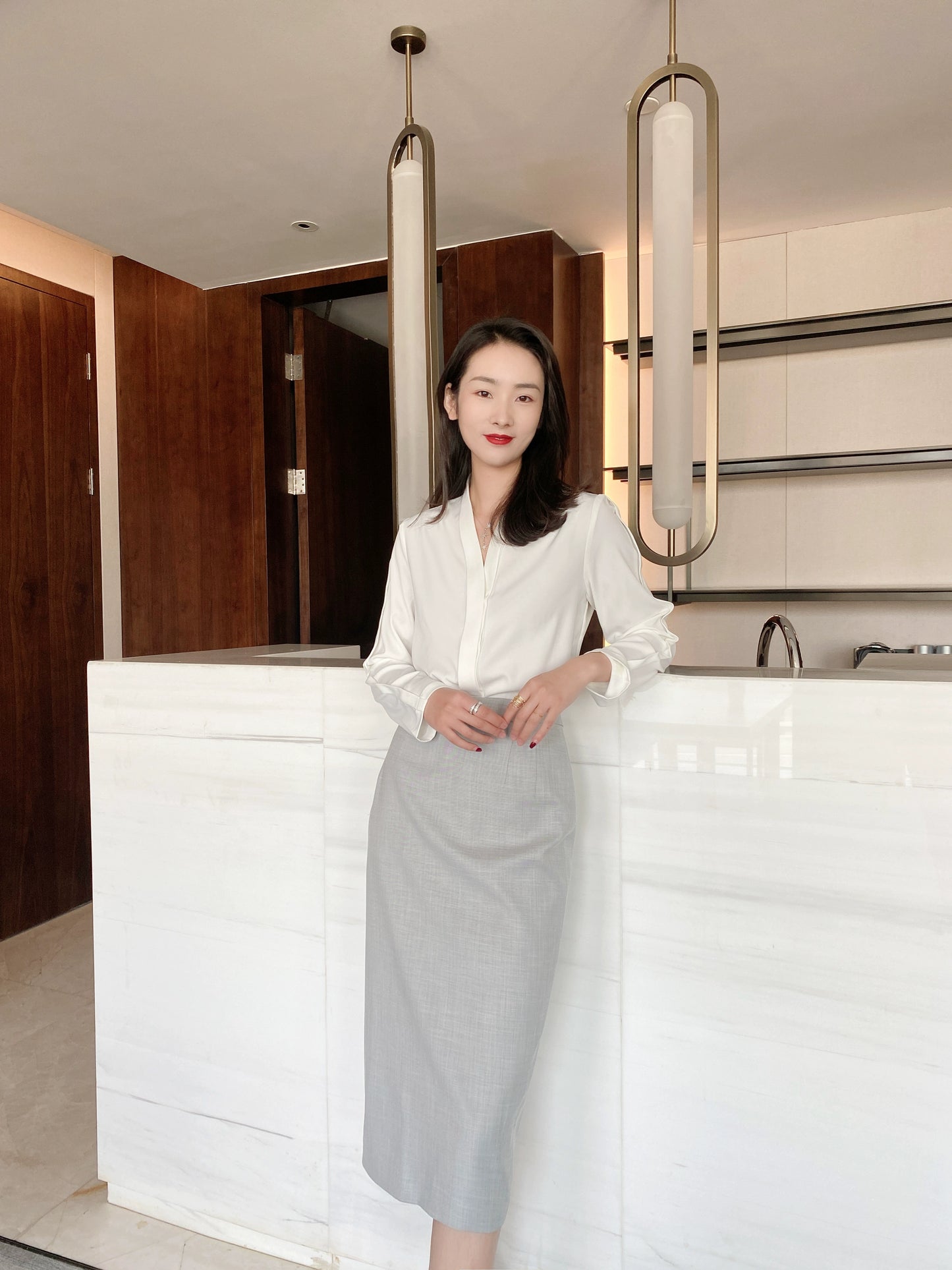Women's Spring White V-Neck Loose Fit Casual Shirt Style