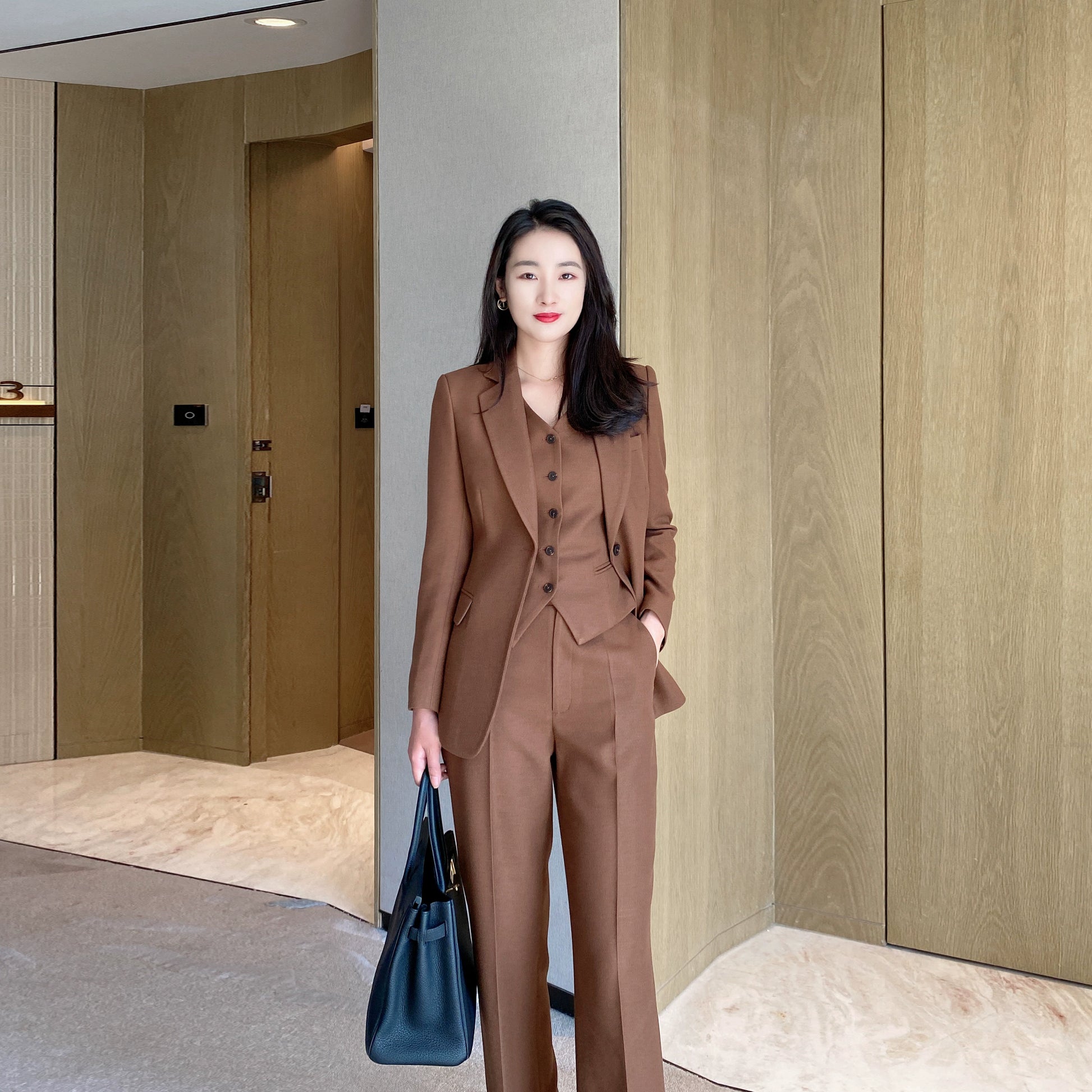 Elegant Winter Classic 3‑Piece Suit Set – Iron Brown Jacket, Vest & Trousers