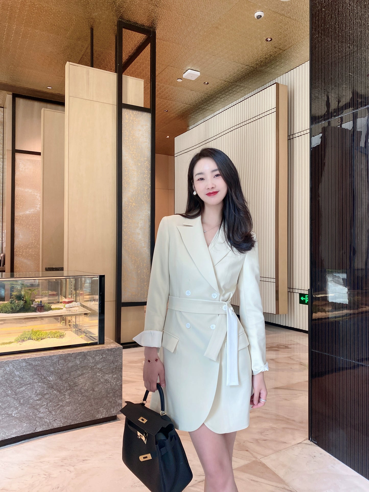 Elegant Oat-Colored Korean Autumn Suit Dress for Women
