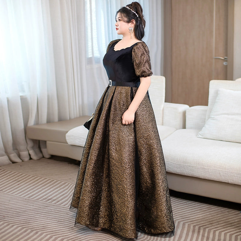 Elegant Piano Performance Evening Dress