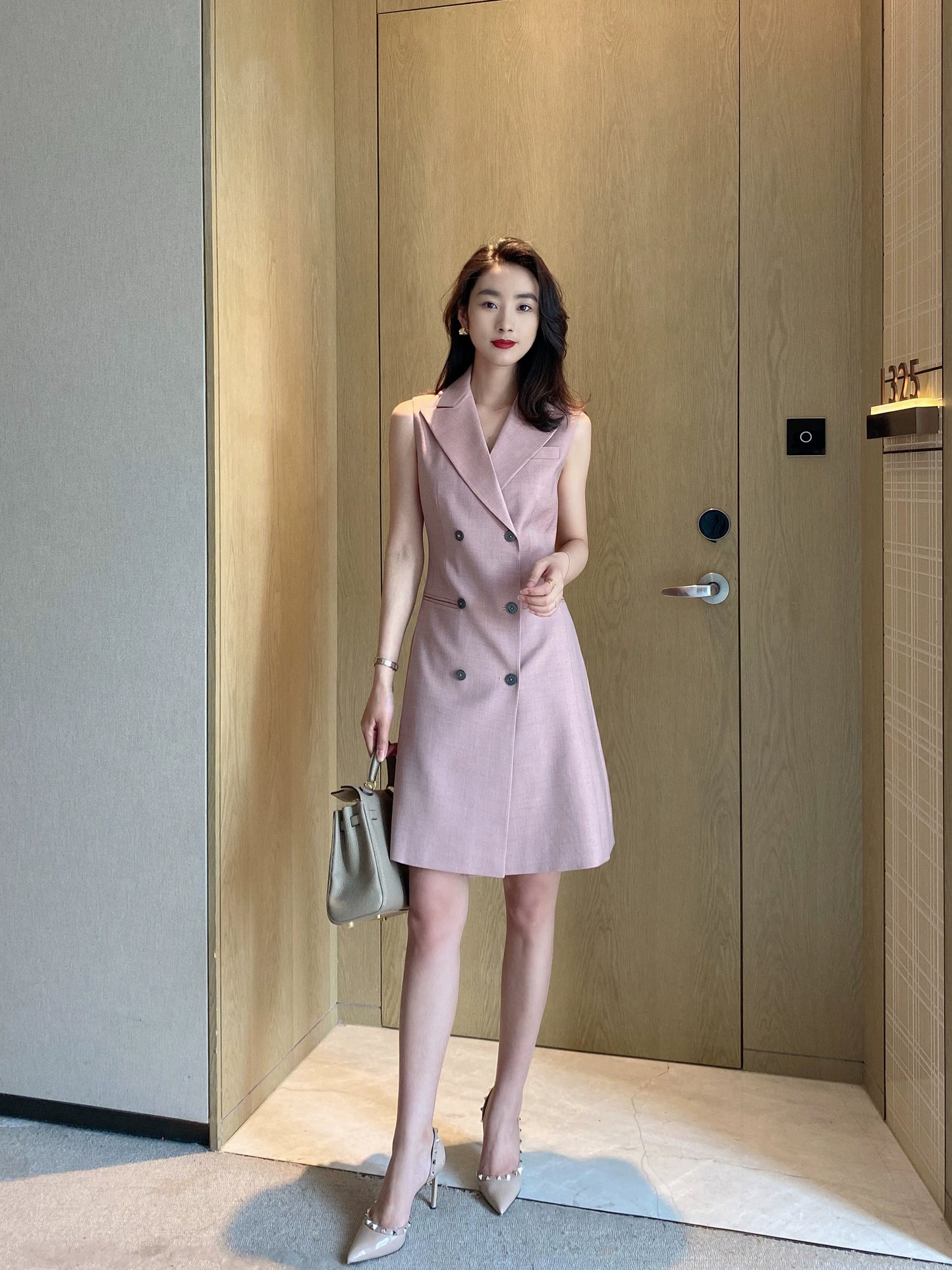 Summer Fuchsia Sleeveless Double-Breasted Suit Jacket with A-Line Skirt