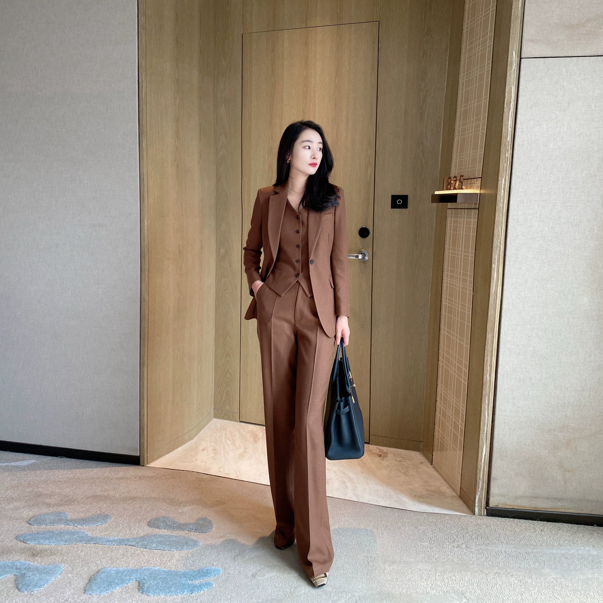 Elegant Winter Classic 3‑Piece Suit Set – Iron Brown Jacket, Vest & Trousers