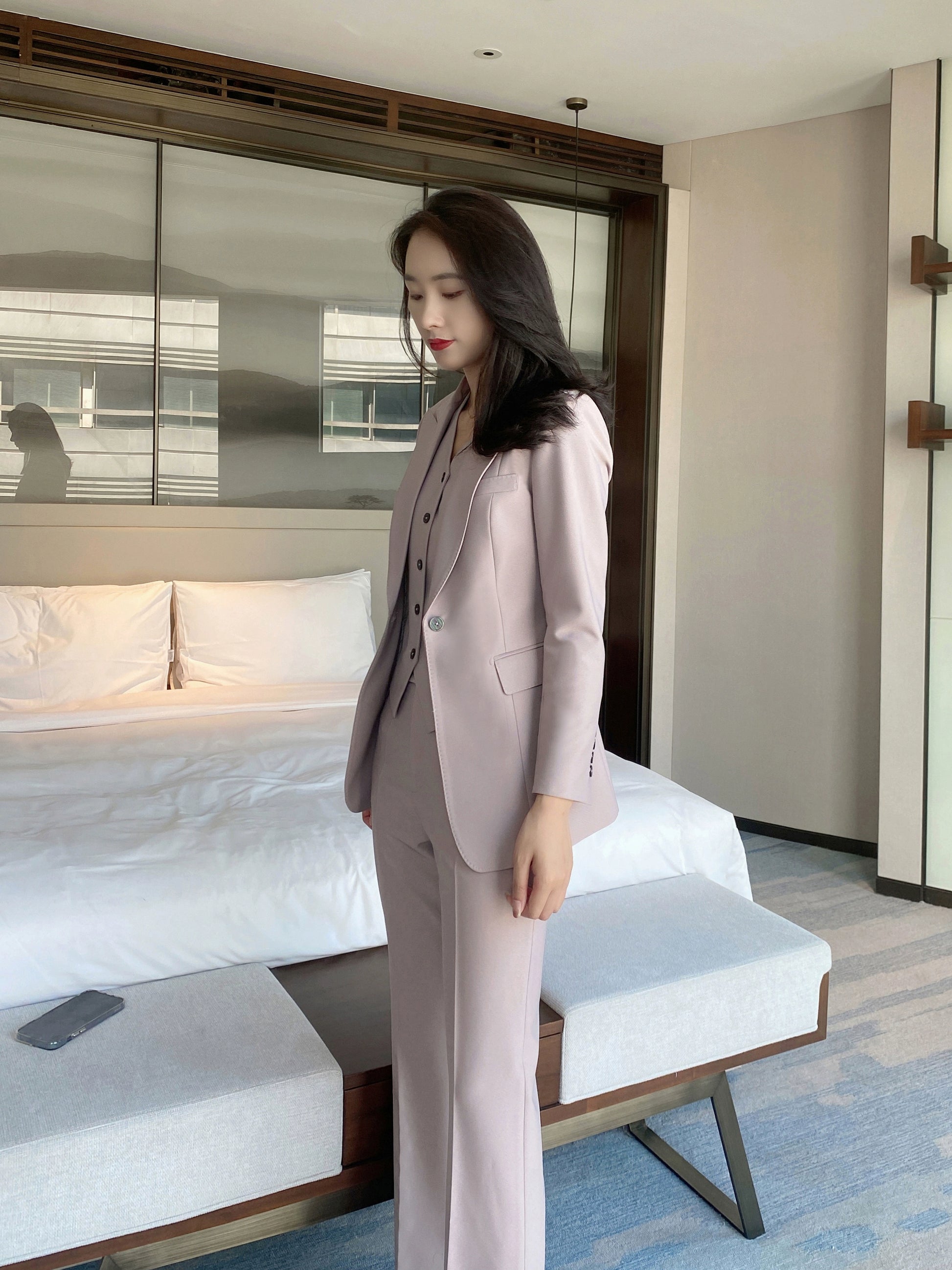 Elegant Pale Pinkish Gray Wool 3-Piece Women's Suit Set