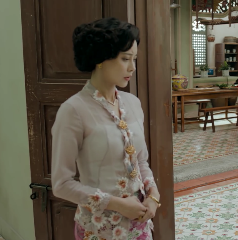 Embroidered Thin Shirt