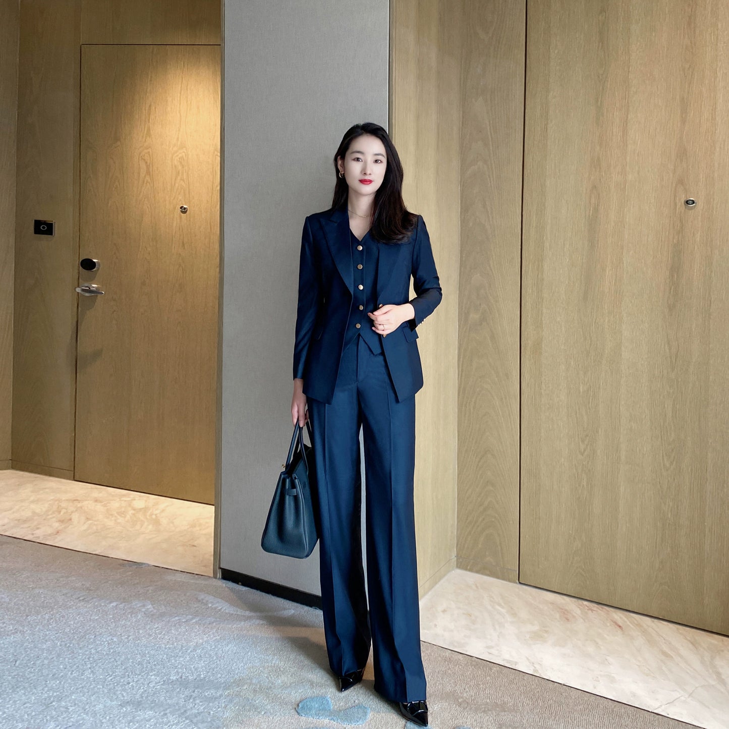 Elegant Blue-Black Women's 3-Piece Tailored Waist-Fitted Suit Set