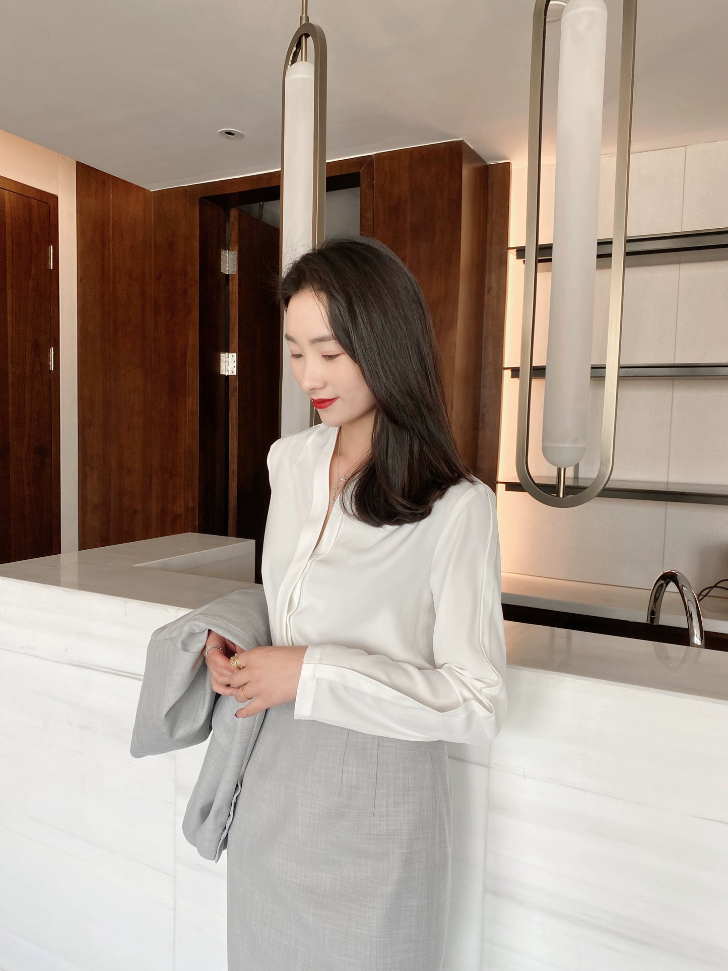 Women's Spring White V-Neck Loose Fit Casual Shirt Style