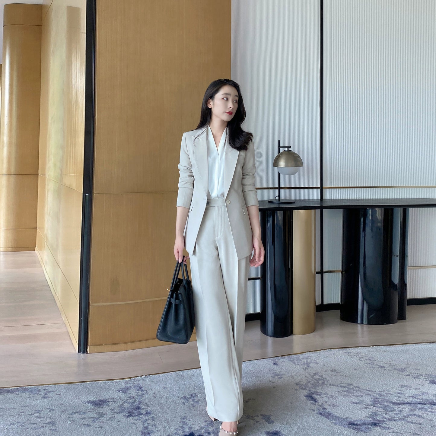 Fish Belly White Loose-Fit Autumn Women's Suit Set