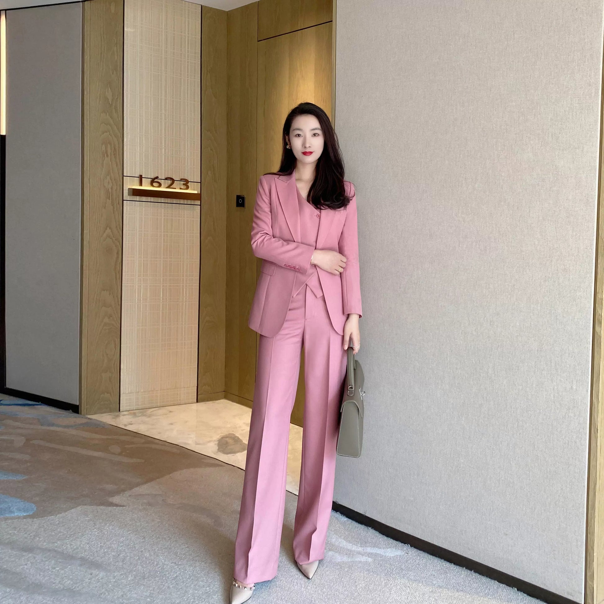 Rose Pink Professional Three-Piece Women's Suit with High-Waist Pants