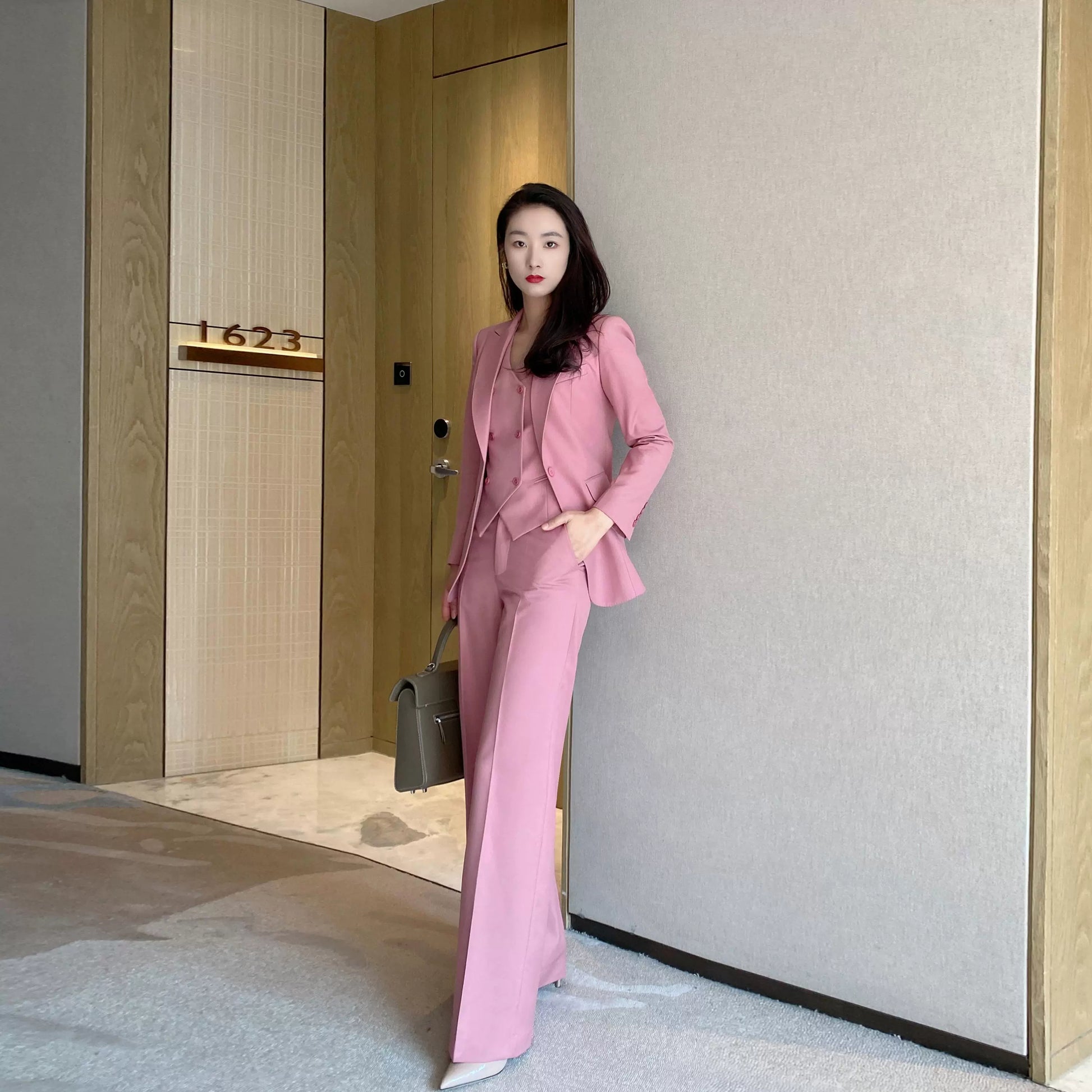 Rose Pink Professional Three-Piece Women's Suit with High-Waist Pants