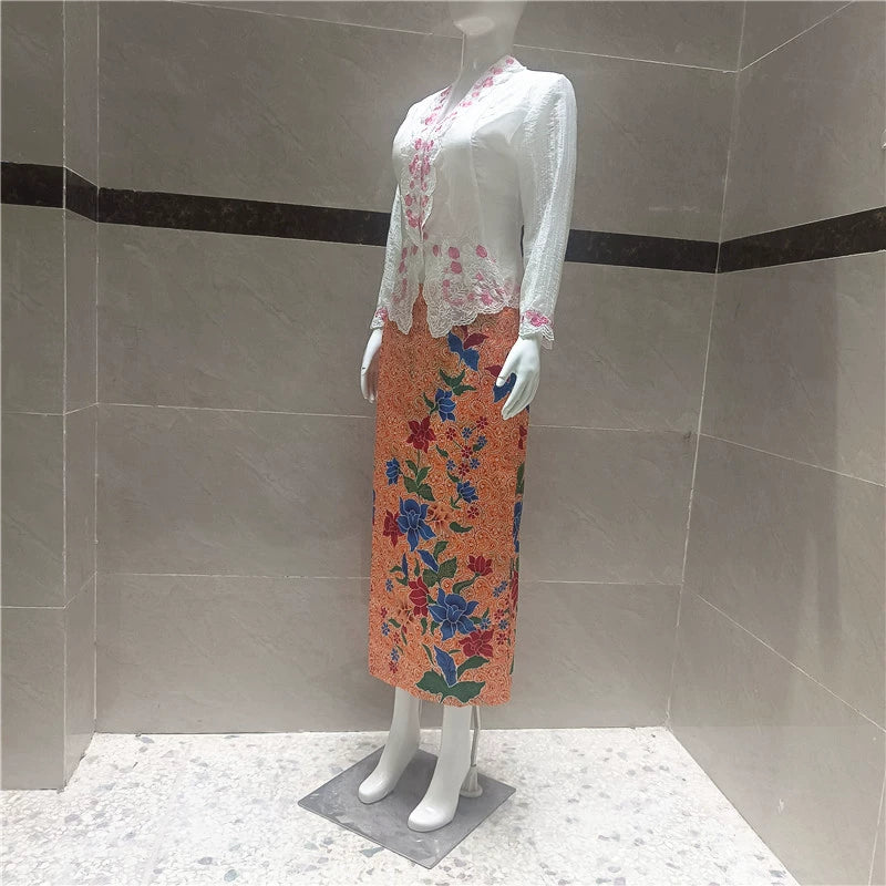 Retro Thin Embroidered Cardigan