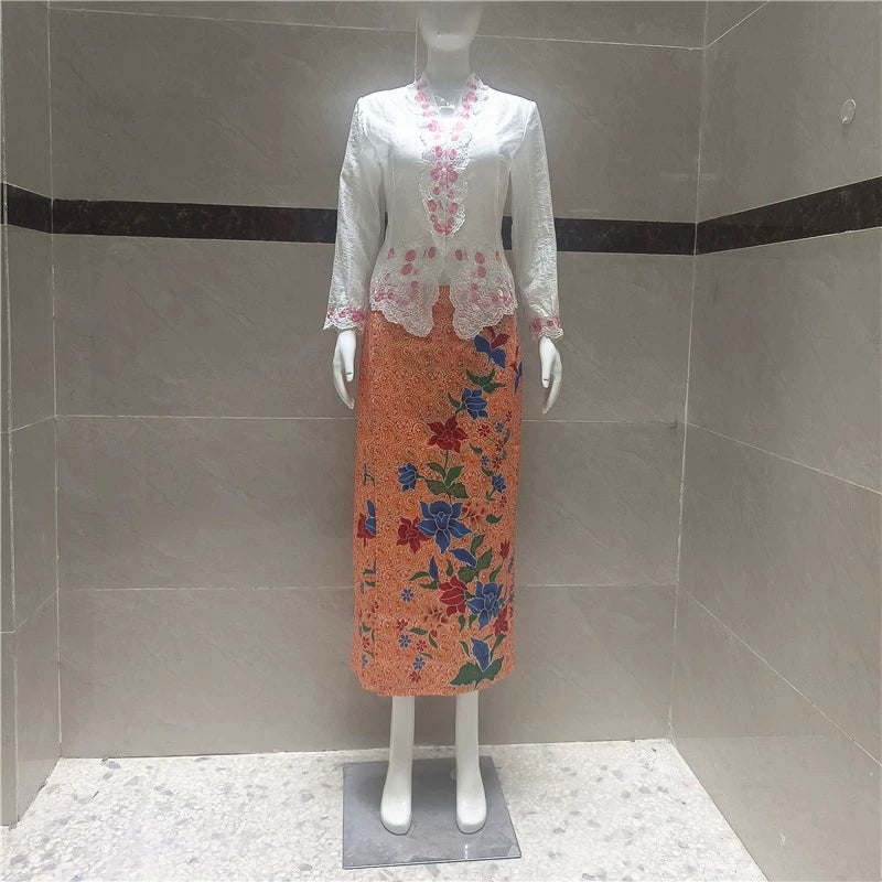 Retro Thin Embroidered Cardigan