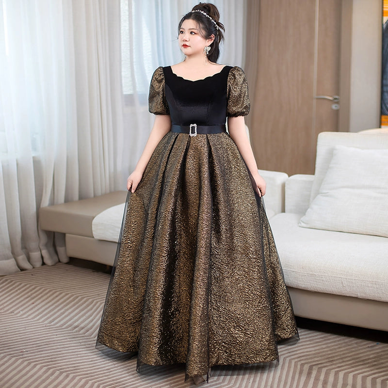 Elegant Piano Performance Evening Dress
