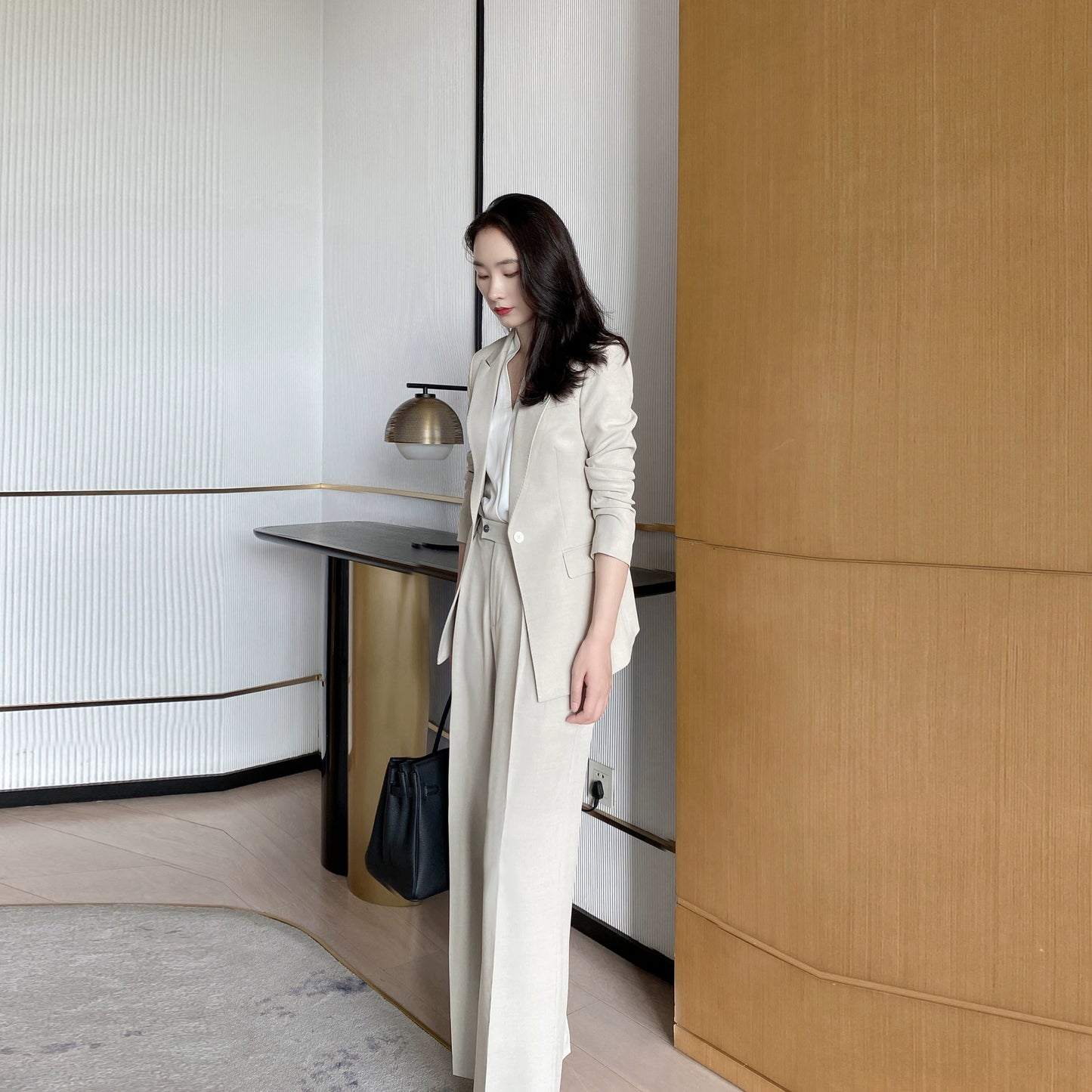 Fish Belly White Loose-Fit Autumn Women's Suit Set