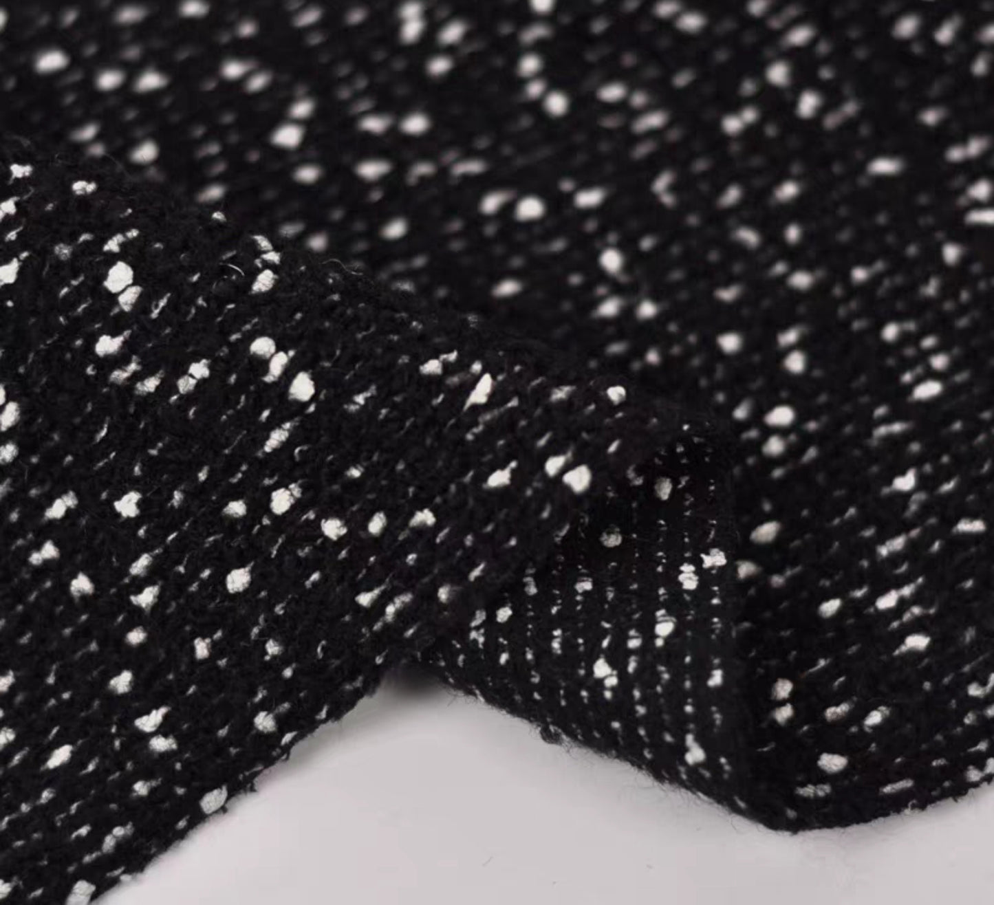 High-end woolen small fragrant woven wool coat fabric Gold silk Icelandic tweed suit clothing fabric