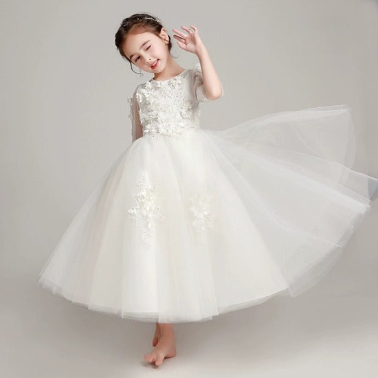 Elegant Long Sleeve Princess Wedding Dress for Piano Performance