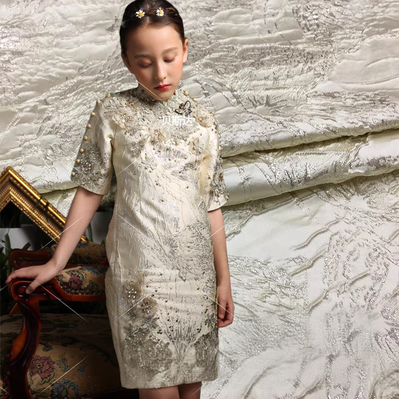 FAB-BROC-016 Spring and Autumn European style three-dimensional relief silver silk dark pattern jacquard fabric dress A-line skirt clothing fabric high-grade crisp