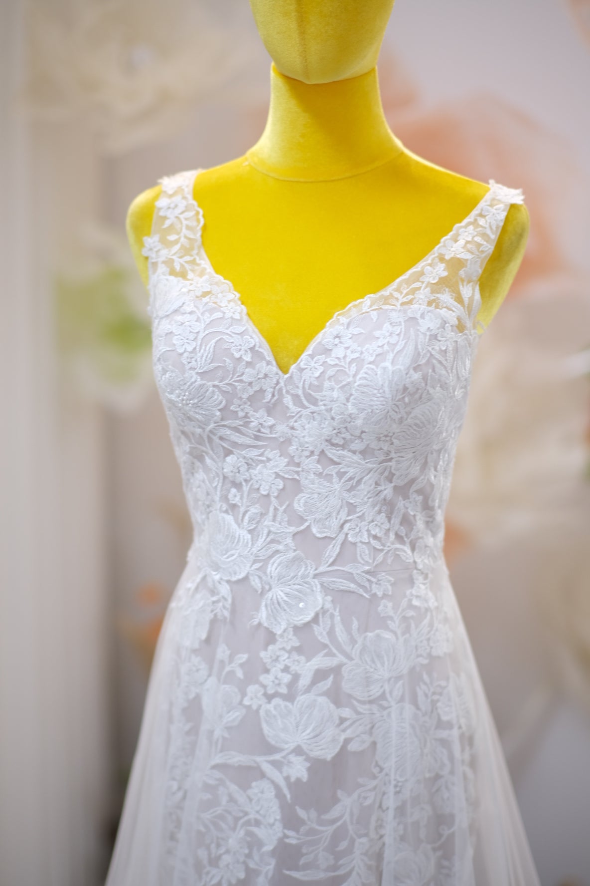 BG-WED-AME-10062 WEDDING GOWN LUX FABRIC, FULL FABRIC LACE SIZE S BUST 80-84 WAIST 66-68 HIPS 96