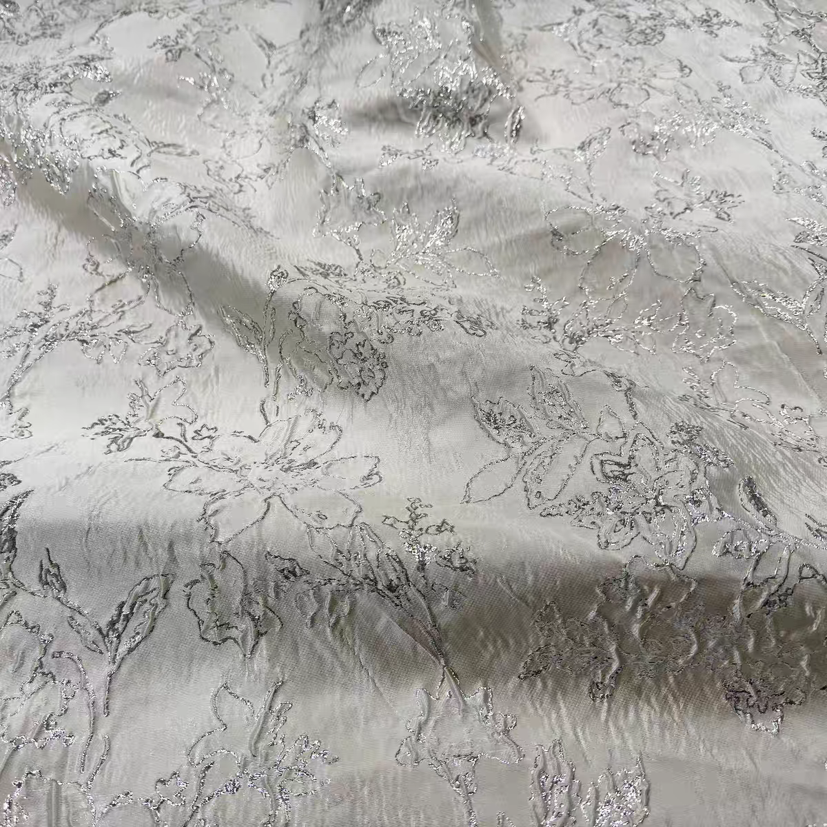 FAB-BROC-026 European and American spring and summer gold jacquard performance dress fabric puffy skirt concave and convex three-dimensional dark pattern fashion fabric customization