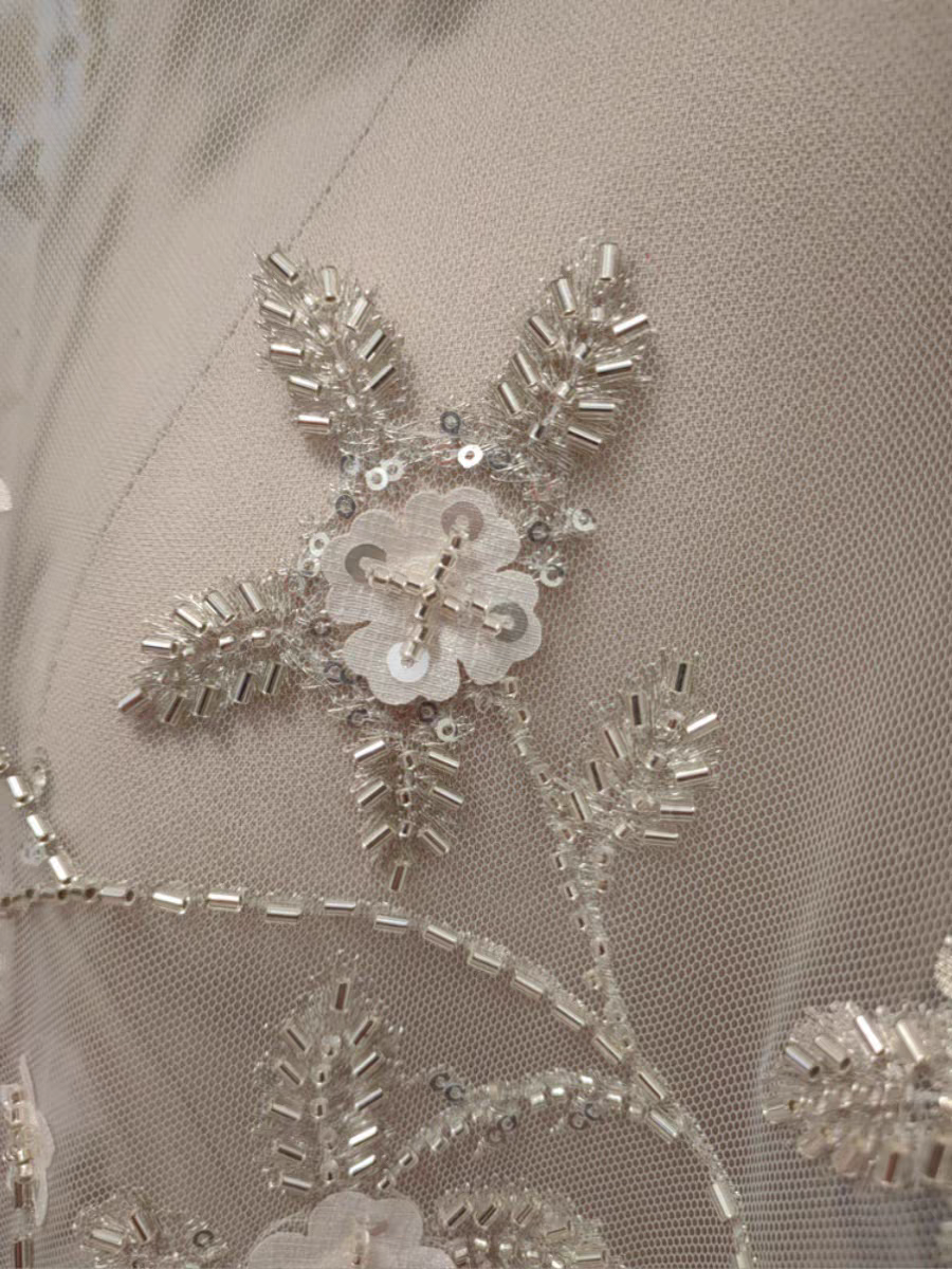 Heavy industry fashion sequin three-dimensional nail embroidery flower branches and leaves soft lace wedding dress mesh dress custom accessories lace