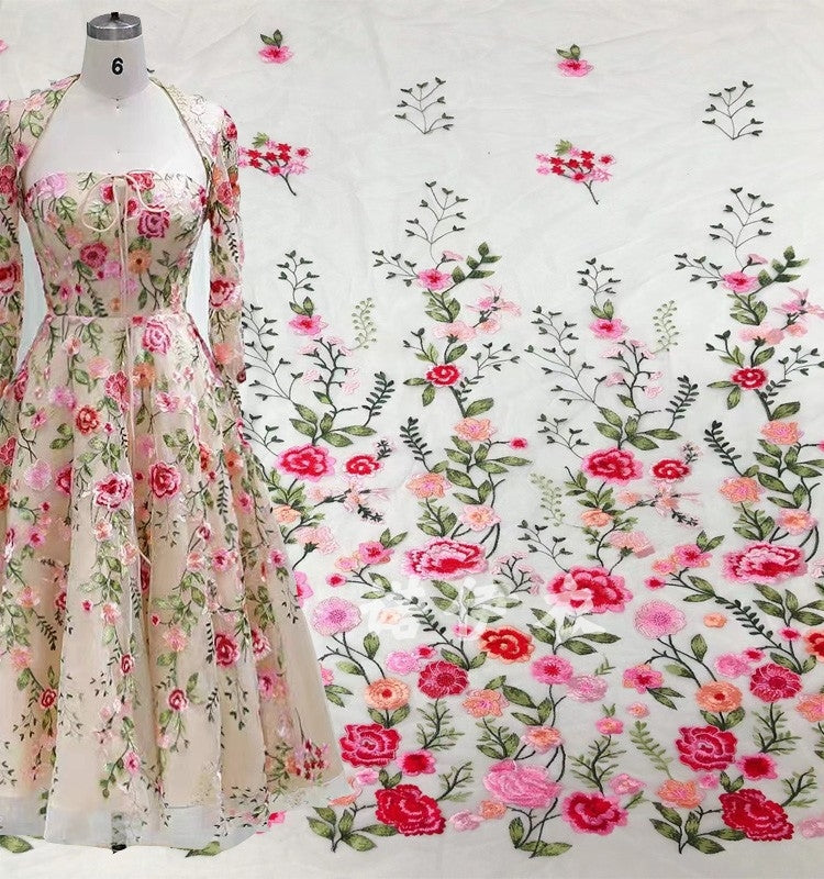 Color three-dimensional floral embroidery lace mesh fabric flower fairy water soluble embroidery dress dress Dai clothing fabric
