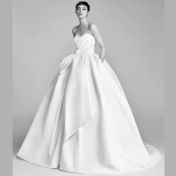 Wipe chest high waist temperament satin wedding dress out of the main yarn bride wedding simple drag tail show thin wedding dress 2020