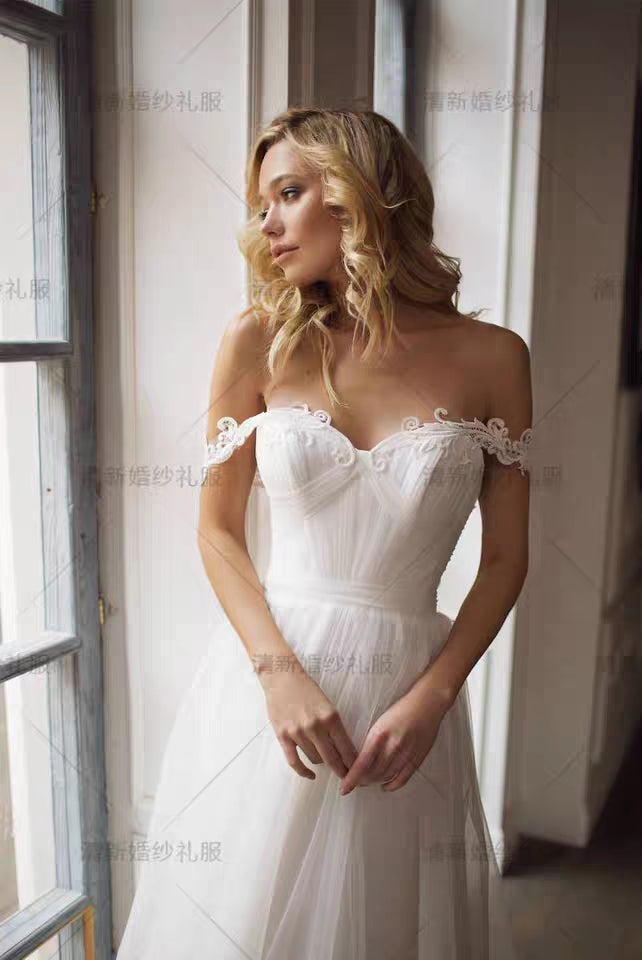 New one-word sweet princess wind-flowing sen dress outdoor lawn wedding wedding beach shoot light yarn