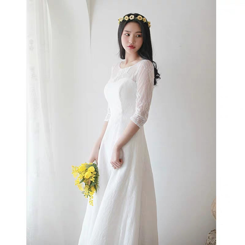 French satin light wedding dress bride wedding trip Sen Sen lace out of yarn simple exterior wedding dress light gown