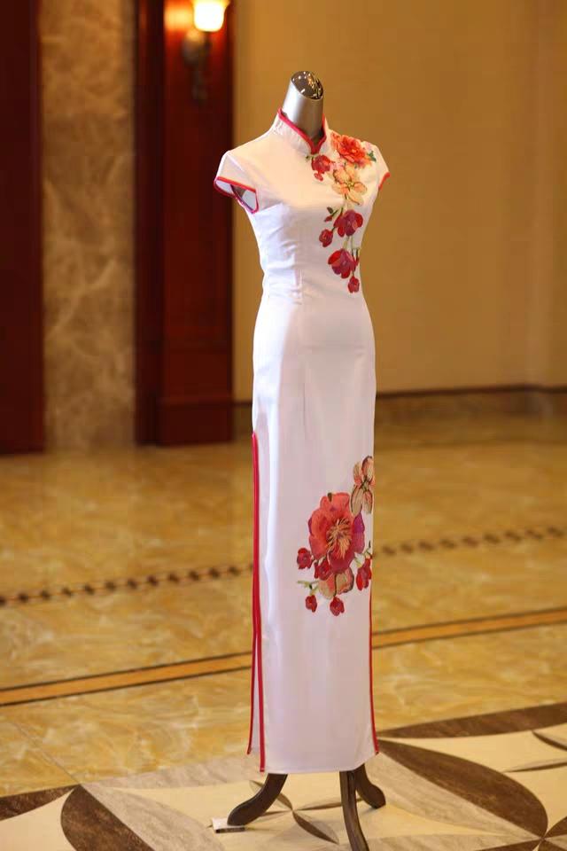 White flowers improved cheongsam long banquet evening dress choir performance costume bridesmaid dress wholesale 10052