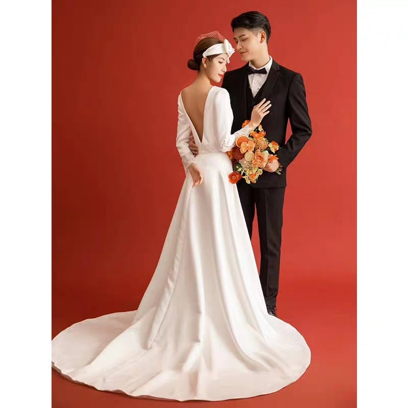 French light wedding dress ultra-fairy Hepburn simple satin sexy backless bride wedding main yarn welcome dress female drag tail