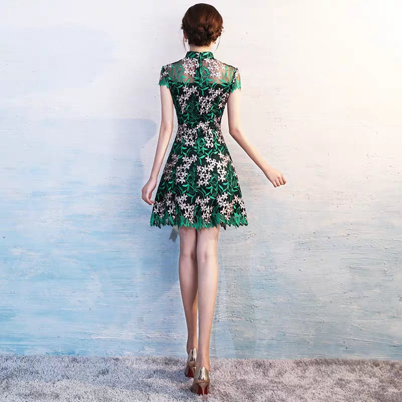 Maiden cheongsam dress 2020 new bone-cut short sexy body building fashion modern young modified