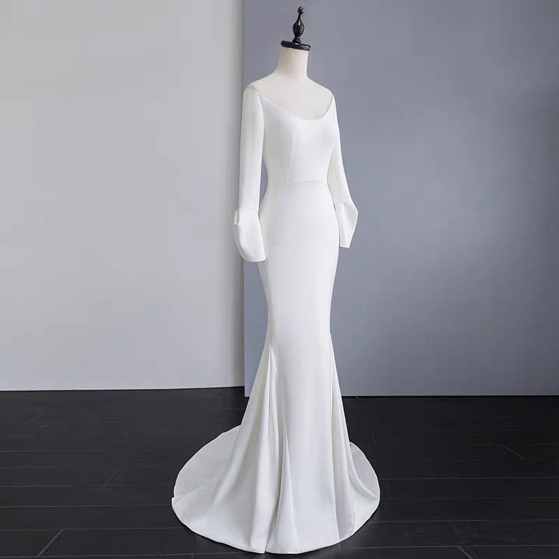 New fishtail thank you feast dress noble ladies wedding dress simple white word shoulder dress